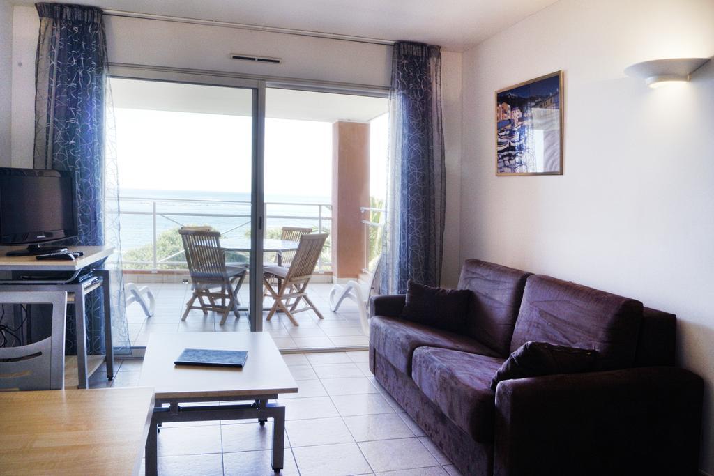 Residence Les Sanguinairesアジャクシオ 部屋 写真